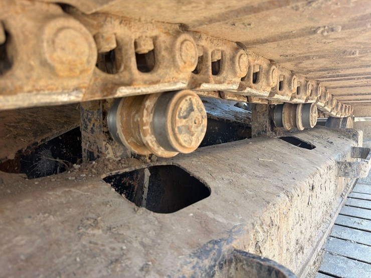 caterpillar-315-gc-image-16