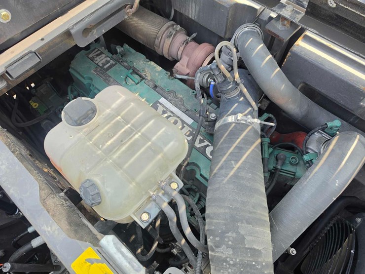 2022-volvo-ecr355el-image-26