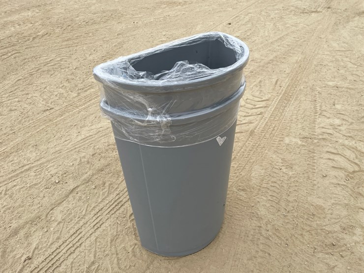#3409-•-(2)-flush-wall-rubbermaid-recycling-bins-image-2