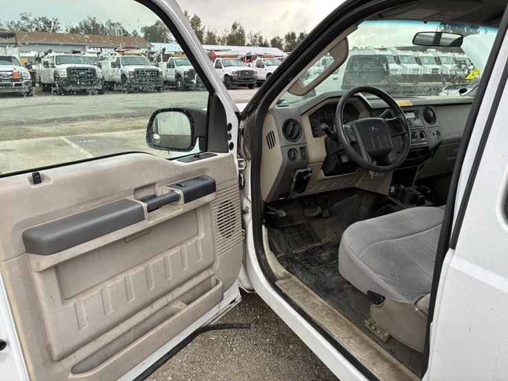 2008-ford-f250-image-15