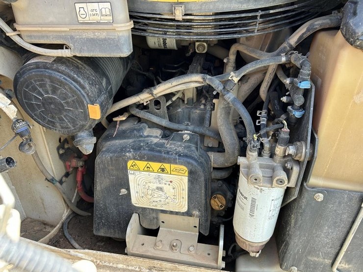 2021-bobcat-t76-image-13