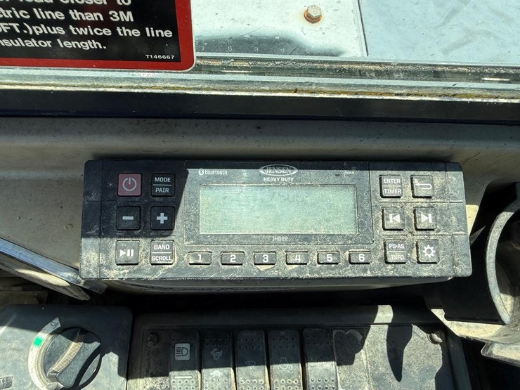 deere-50d-image-26