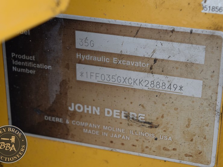 2020-deere-35g-image-31