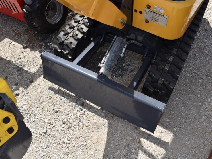 zj-12-mini-excavator-image-4