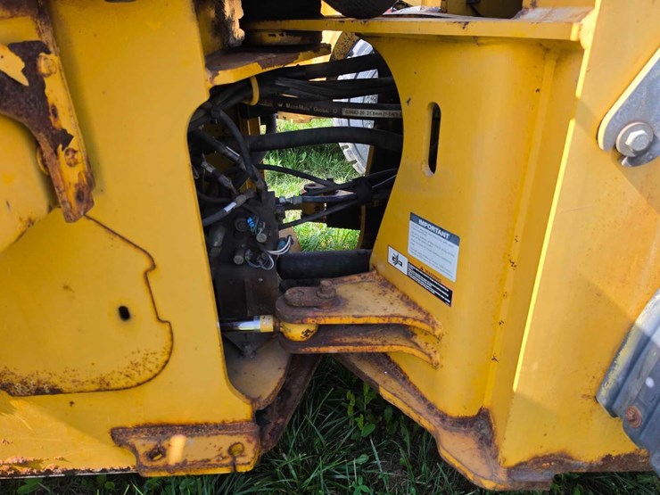 deere-624k-image-11
