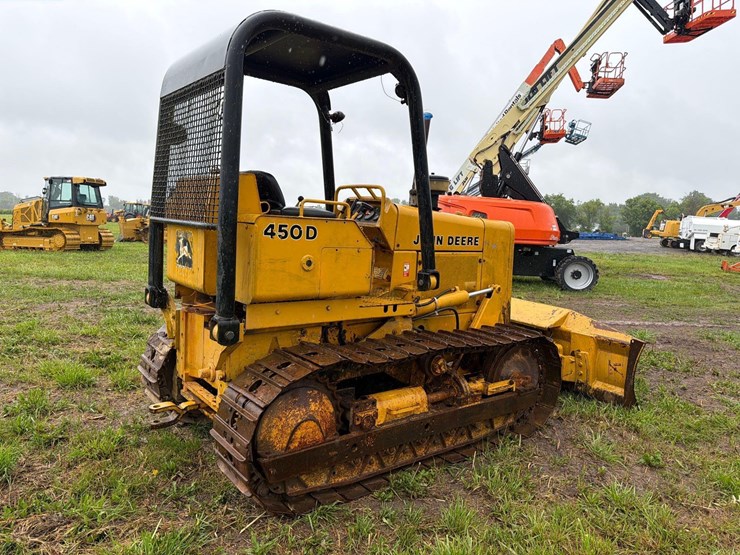deere-450d-image-6