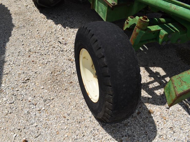 john-deere-2750-image-4