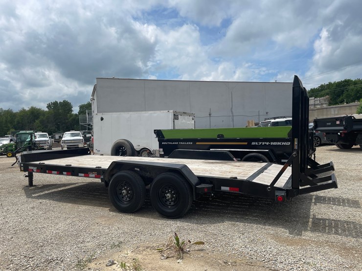 #4867-•-2024-loadtrail-tandem-axle-equipment-trailer-(has-wi-title)-image-7