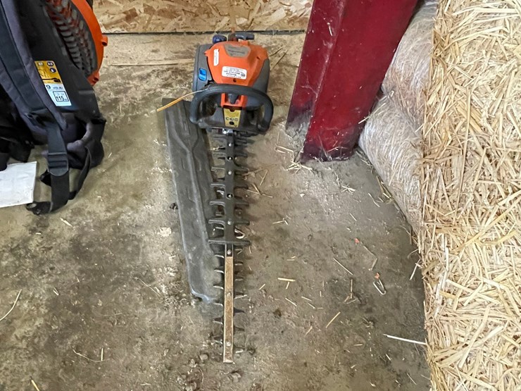 #7911-•-husqvarna-522-hd-60s-trimmer-image-2