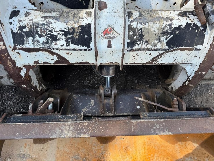 bobcat-864-image-10
