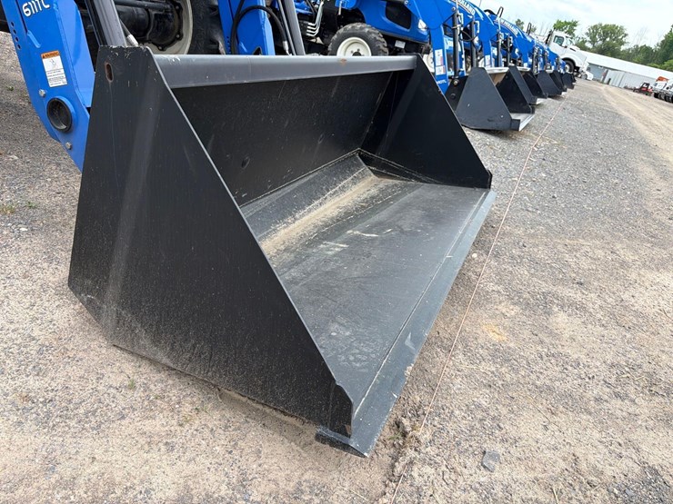 2016-new-holland-workmaster-60-image-9