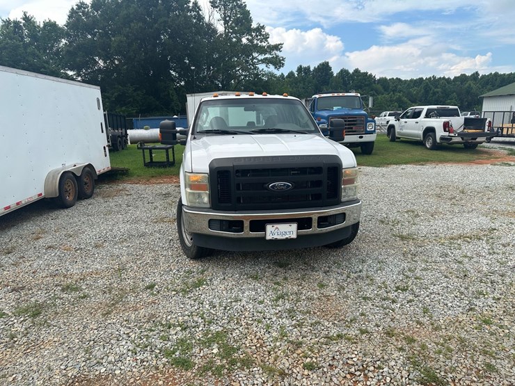 2010-ford-f250-image-2