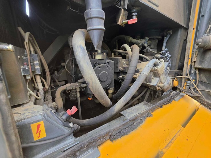 liebherr-l544-image-7
