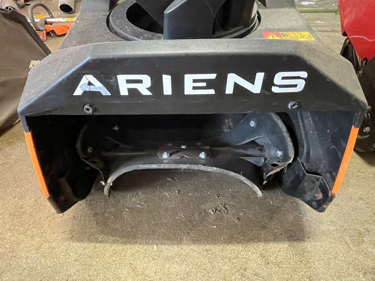 #7926-•-ariens-s18-snow-blower-image-2