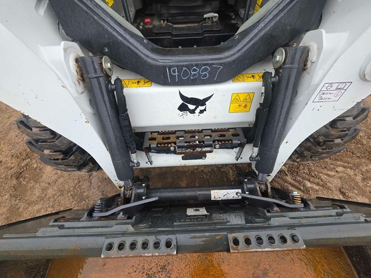 2024-bobcat-s590-image-17