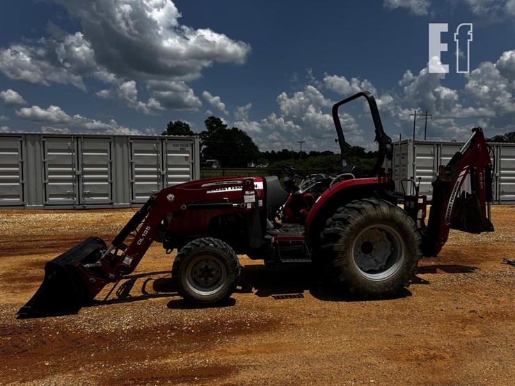 massey-ferguson-1749-image-1