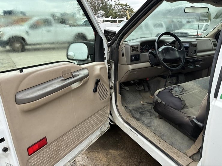 2001-ford-f250-image-13
