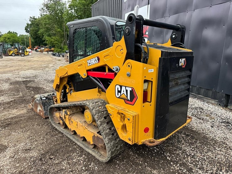 2023-caterpillar-259d3-image-4