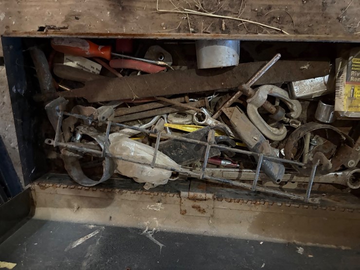 #8358-•-tool-boxes-and-contents-image-7