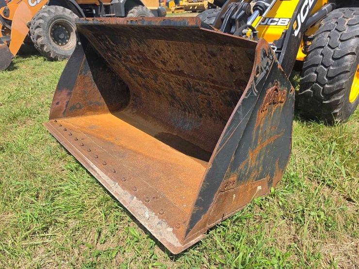 2021-jcb-409-image-13