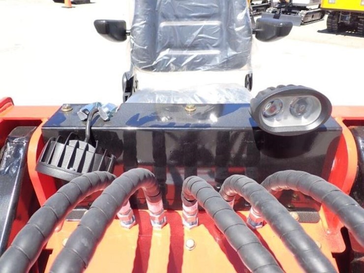 unused-2026-sdlanch-ssl580-skid-steer-image-21