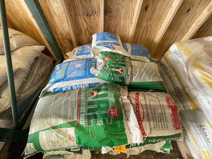 #7946-•-pallet-of-various-de-icer-treatment-image-2