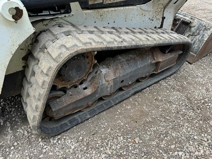 2022-bobcat-t550-image-18