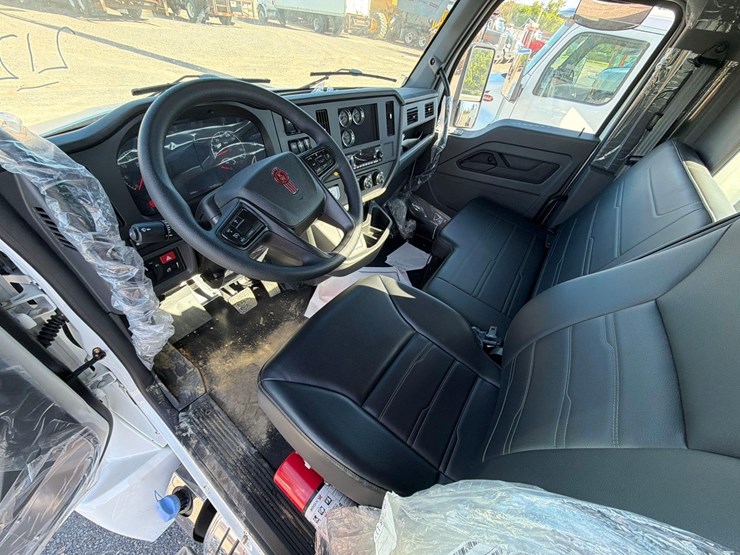 2026-kenworth-t280-image-30