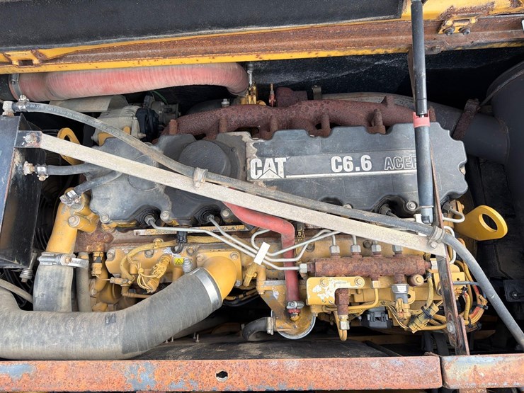 caterpillar-m318d-image-9