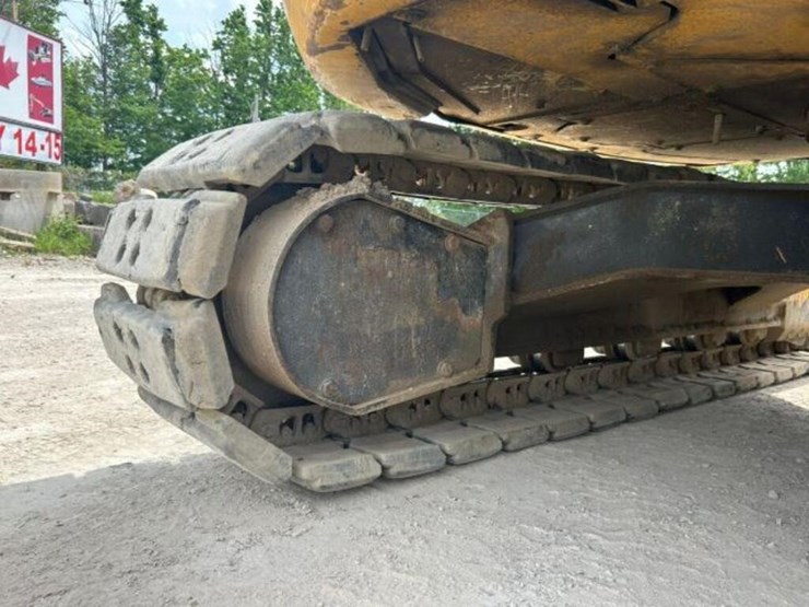 2014-deere-85g-image-82
