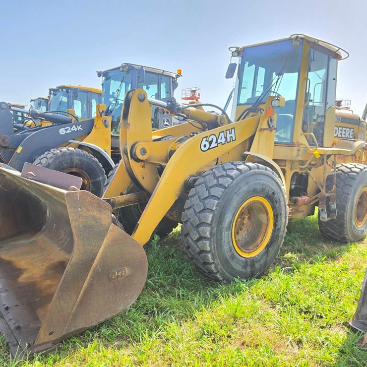 DEERE 624H