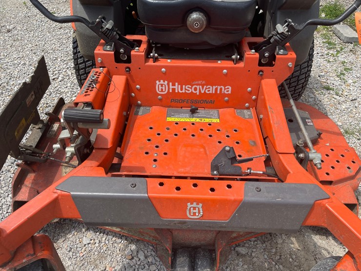 #4859-•-husqvarna-professional-z560x-zero-turn-lawn-mower-image-6