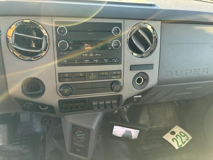 2016-ford-f650-xlt-image-17