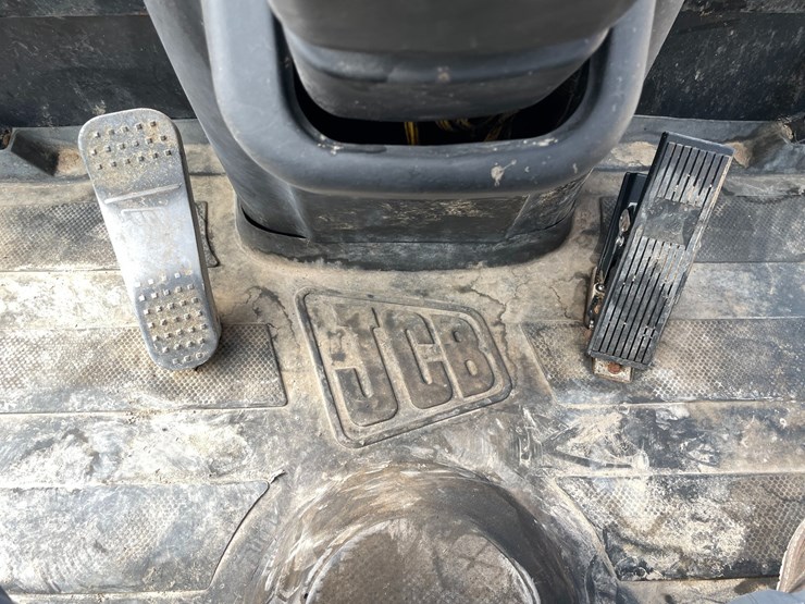 jcb-tm320-image-44