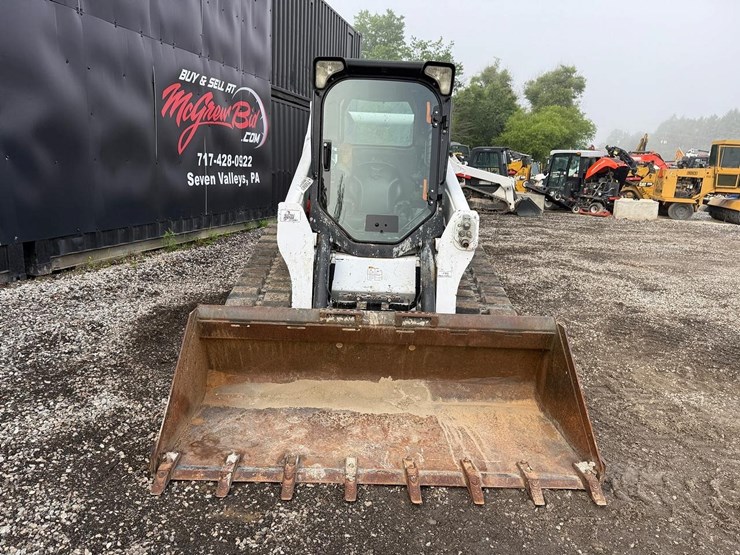 2019-bobcat-t740-image-7