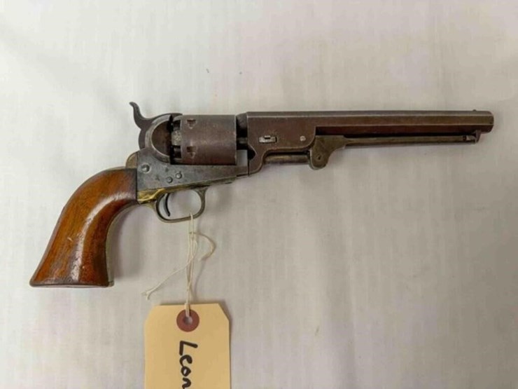 colt-revolver-image-15