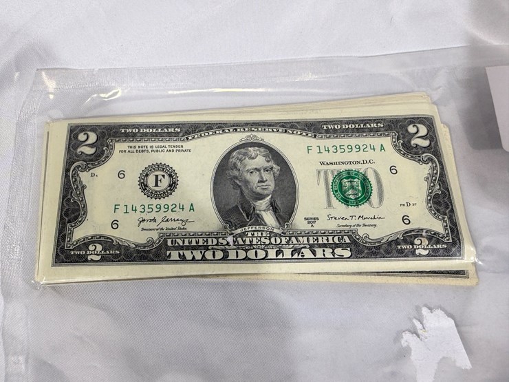 #40037-•-(50)-2017-two-dollar-bills-uncirculated-image-3