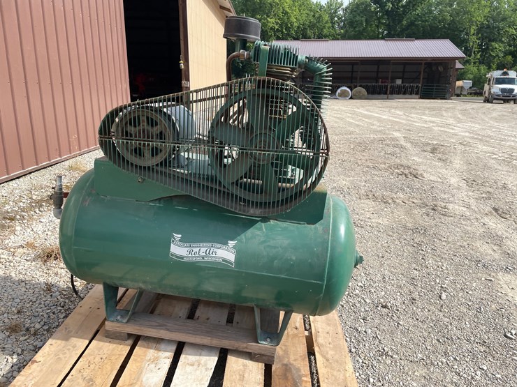 #8321-•-rol-air-3-phase-air-compressor-image-2