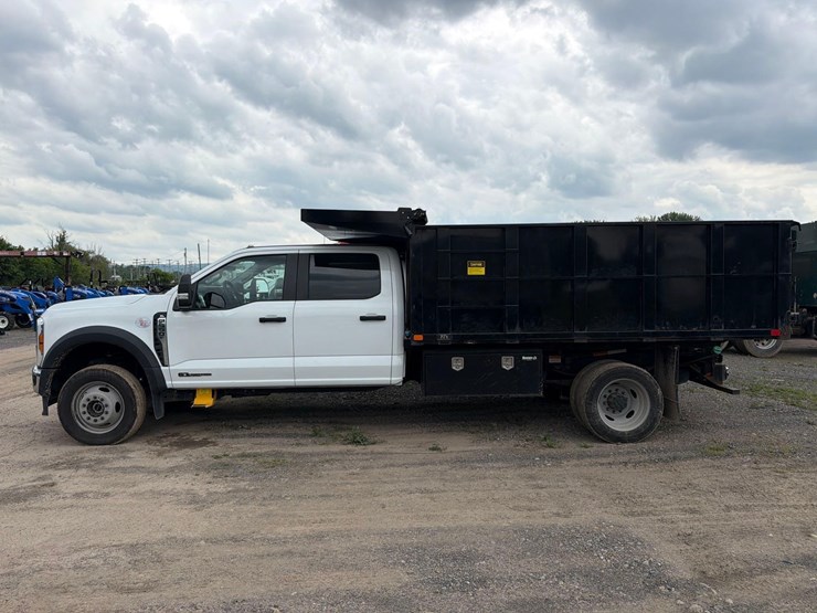 2024-ford-f550-image-1