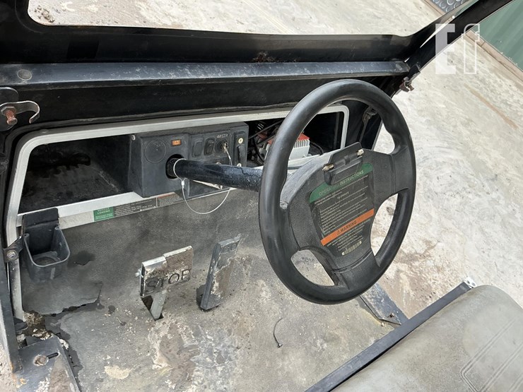 2014-club-car-carryall-1-image-10