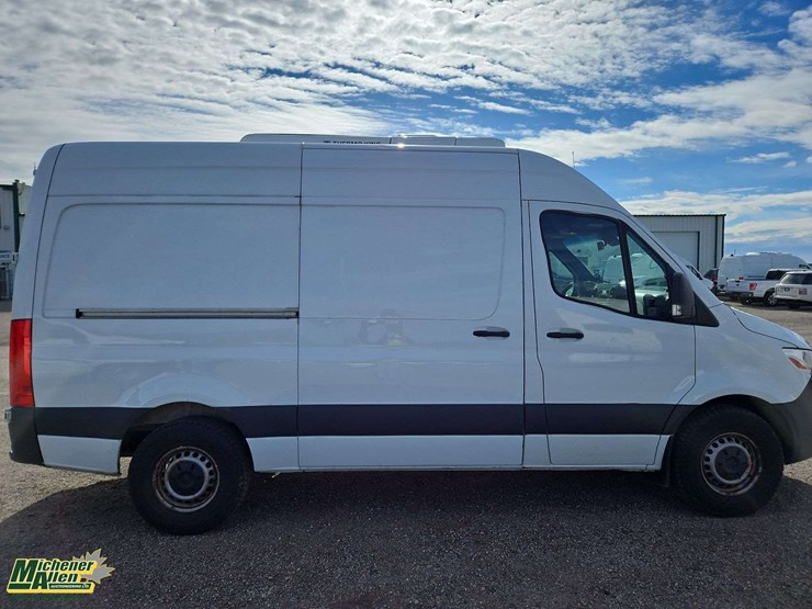2020-mercedes-benz-sprinter-c240-turbo-diesel-cargo-van-image-8