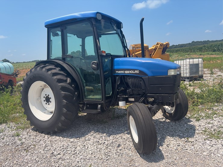 new-holland-tn65d-image-1