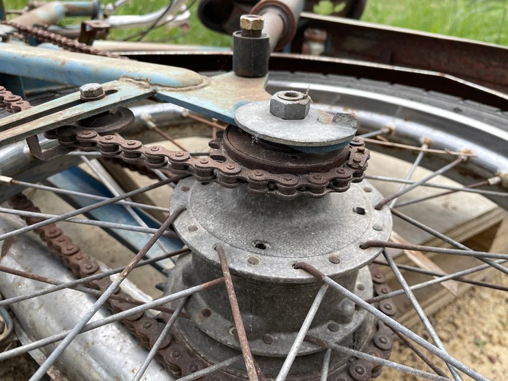 #3395-•-1980-jawa---motokov-moped-image-11