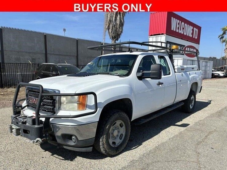 2012-gmc-sierra-2500-image-1