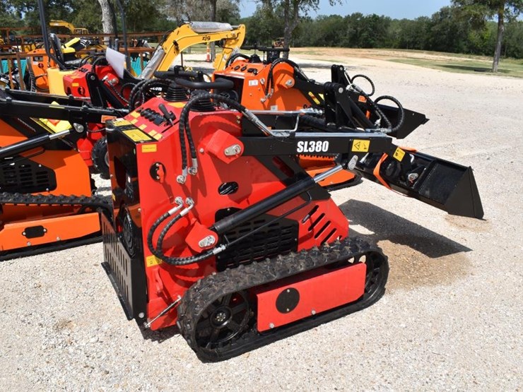 sl380-mini-skid-steer-(serial-#-380cj260209)-image-4