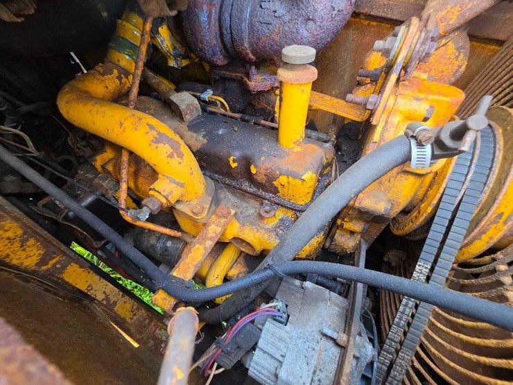 deere-410d-image-13