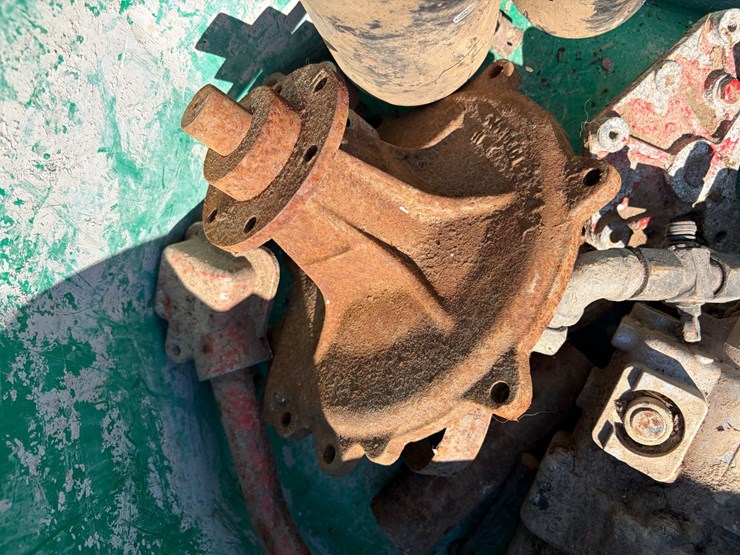#8353-•-international-tractor-parts-image-11