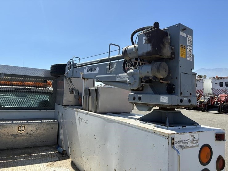 2002-ford-f550-image-19