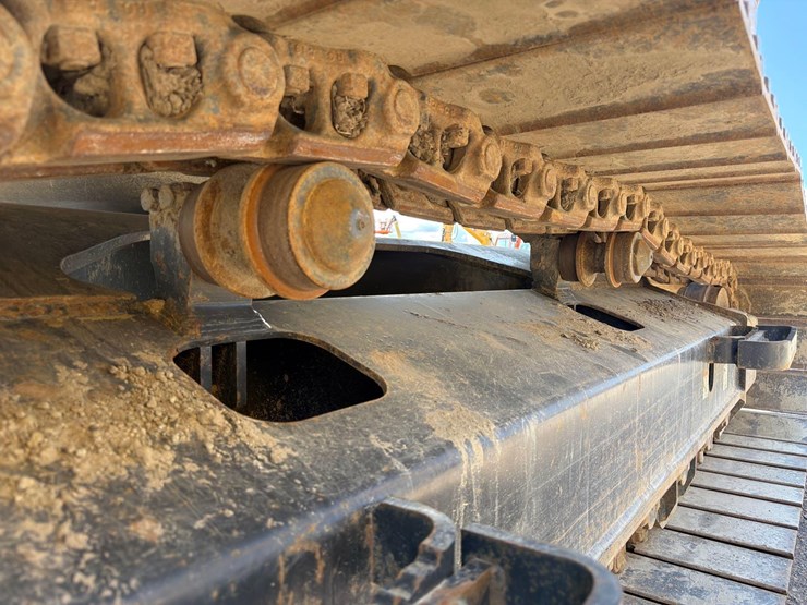 komatsu-pc238us-lc-11-image-17