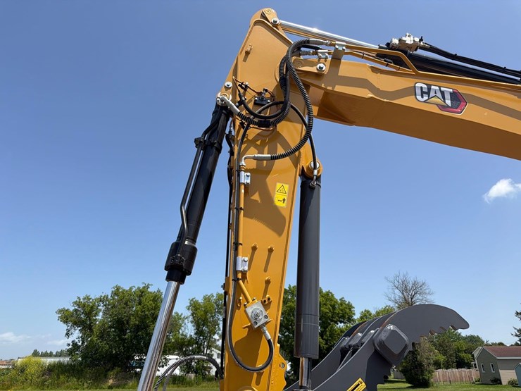 caterpillar-315-gc-image-23